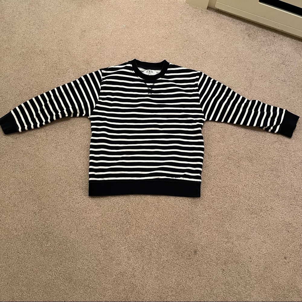 Zara Kids Black and White Stripe Sweatshirt Pullover Size 10